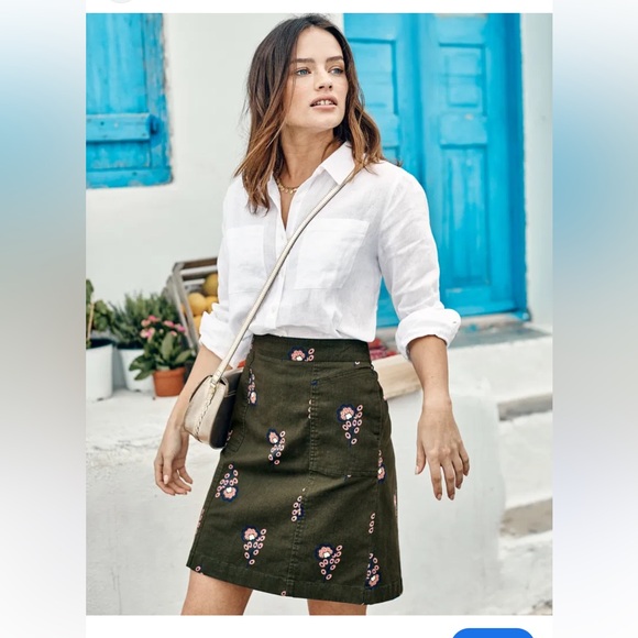 Boden Dresses & Skirts - BODEN Helena Green Floral Chino Skirt